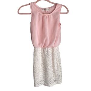 Beautiful Girls Pink and White Lace Dress size: 10 Girls  Dress